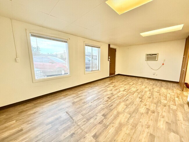 Building Photo - 210 W Abriendo Ave