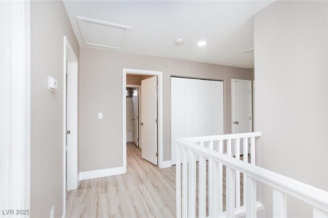 Building Photo - 6813 Baby Jade Ct