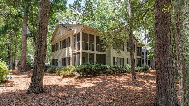 Building Photo - 14 Stillwood Dr