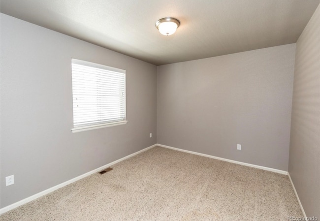 Building Photo - 8344 Longleaf Ln