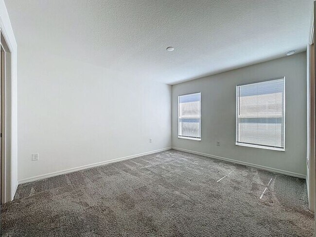 Building Photo - LIKE NEW HOME IN PRESERVATION POINT, Davenport