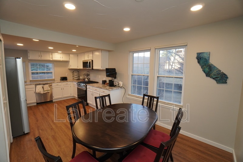 Building Photo - 9163 Cactus Ct