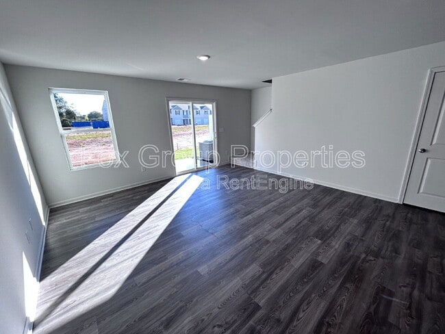 Building Photo - 1913 Tranquility Cir