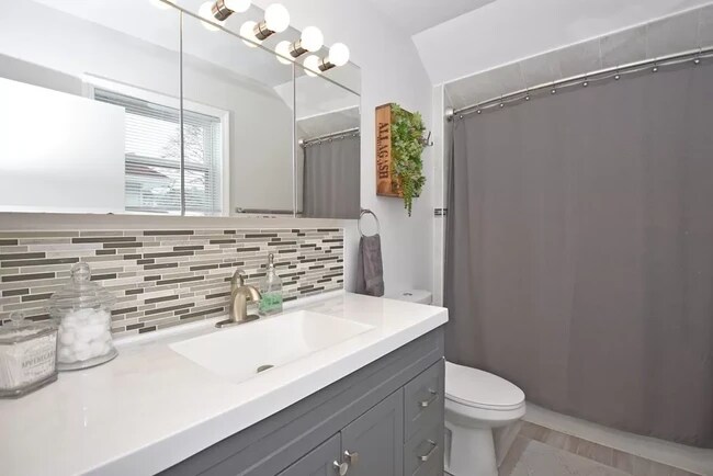 Building Photo - 43 Tampa St