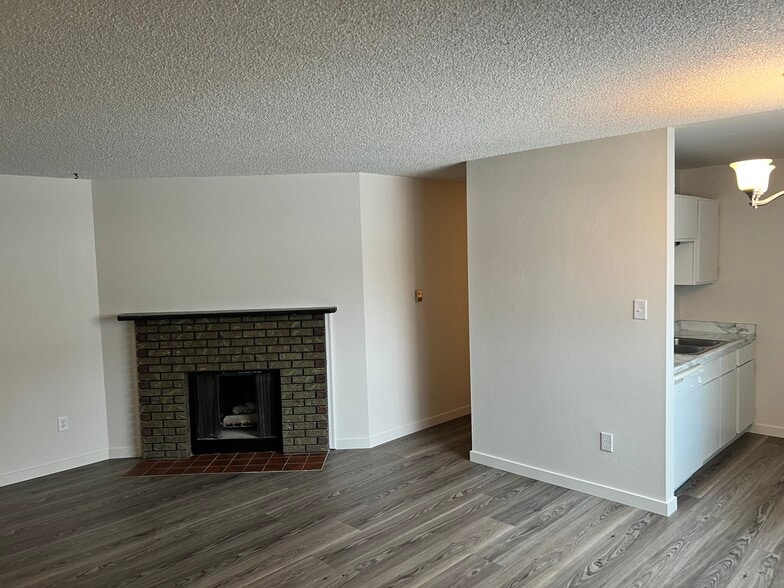 Building Photo - 3303 Myers Ct