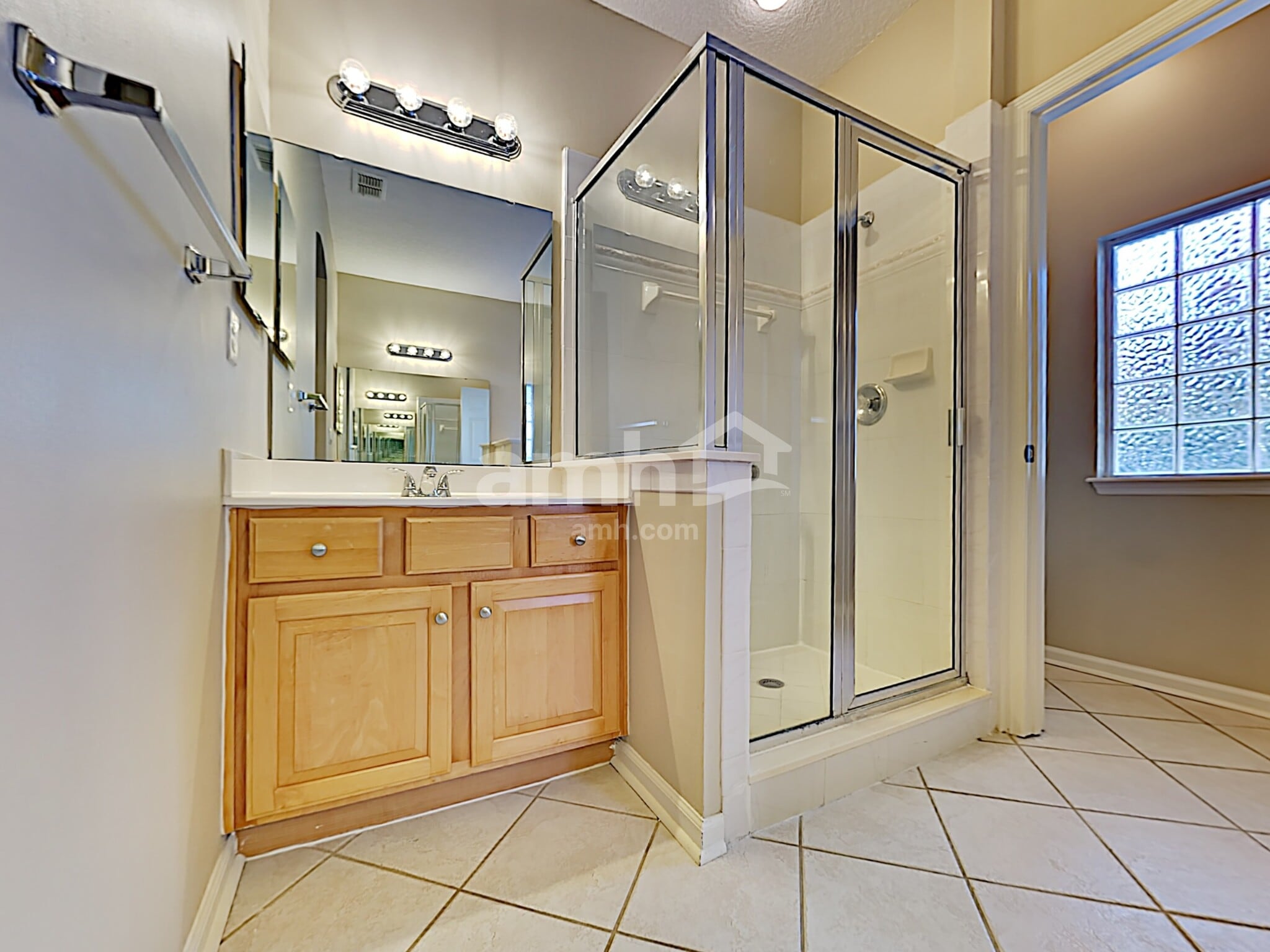 Building Photo - 240 Sweetbrier Branch Ln