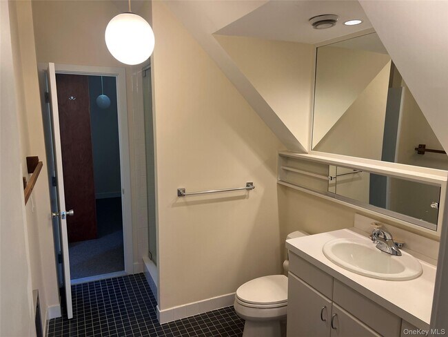 Building Photo - 76 Whippoorwill Pond Rd