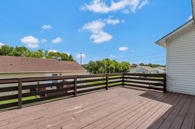 Building Photo - 2149 Hollandale Cir