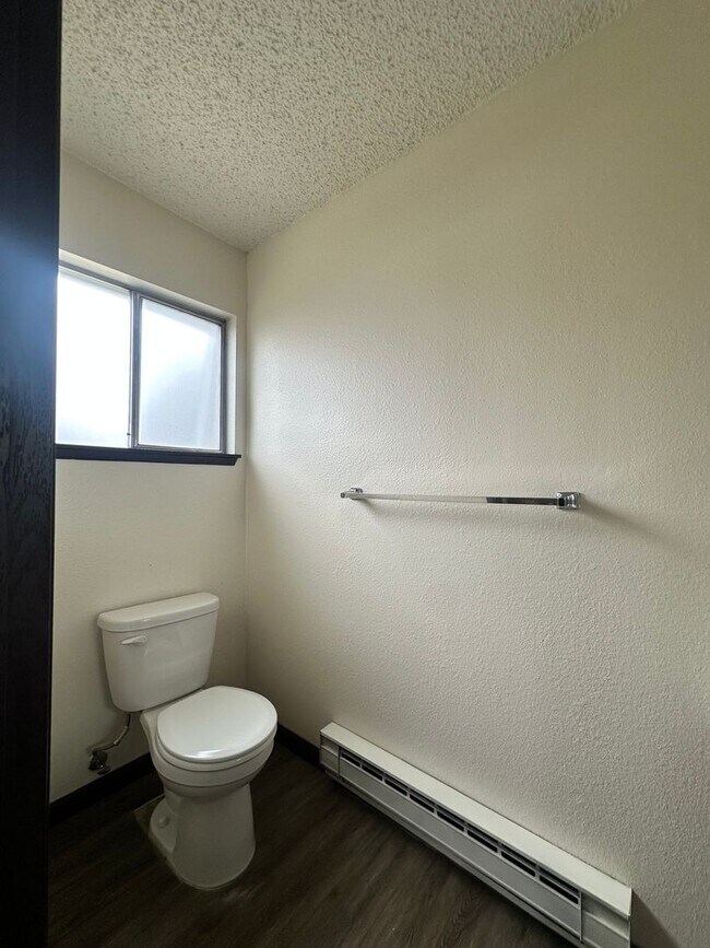 Building Photo - Sunset Manor