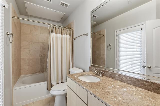 Building Photo - 3225 Turtle Creek Blvd Blvd