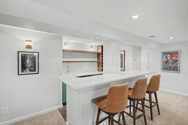 Building Photo - 449 Lafayette St