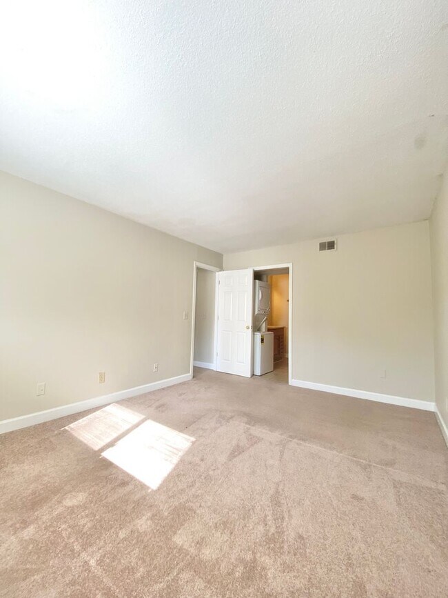 Building Photo - bg0302