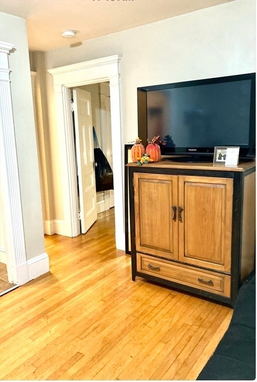 Building Photo - 8 Garrison St