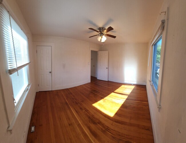 Building Photo - Jeffrey and Foothill Properties