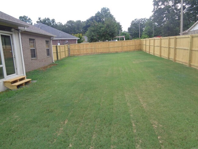 Building Photo - 5059 Silver Oak Dr