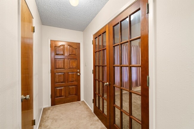 Building Photo - 424 W Nicholson St