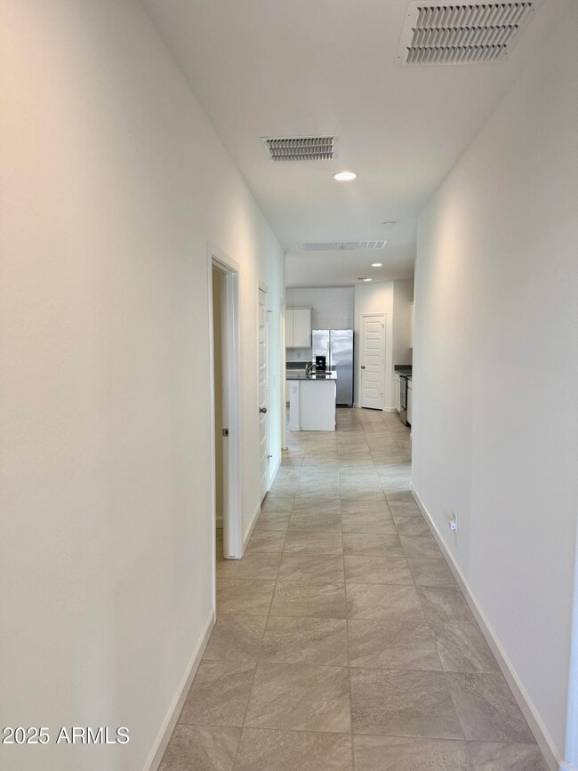 Building Photo - 5835 E Freesia Ln