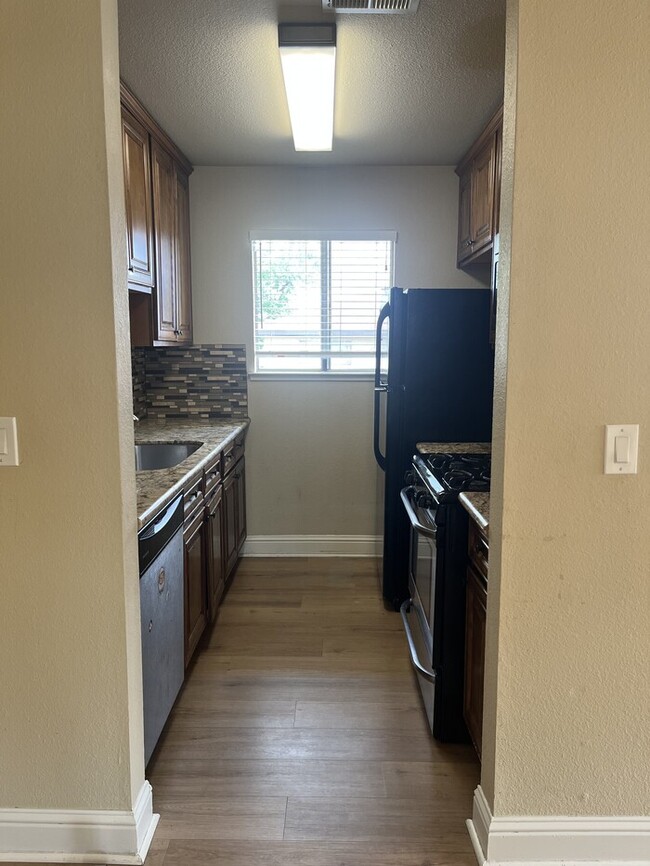 Building Photo - 11543 Quartz Dr