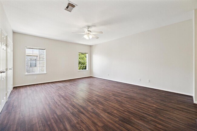 Building Photo - 3780 Tanglewilde St