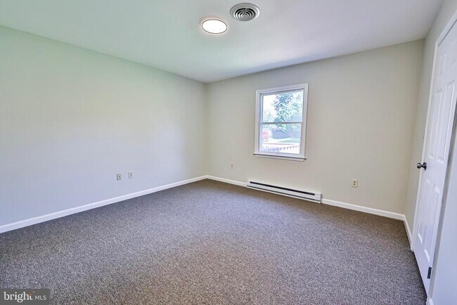 Building Photo - 13929 Green Mountain Dr