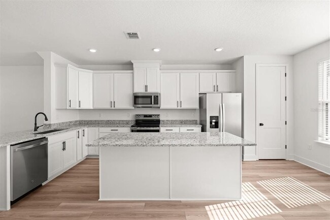 Building Photo - 15244 Groveside Rd