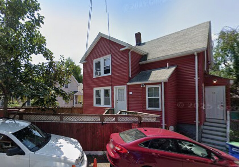 Building Photo - 12 Village St