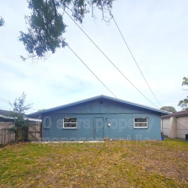 Building Photo - 3716 137th Ave N