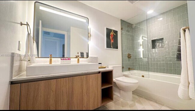 Building Photo - 159 NE 6th St