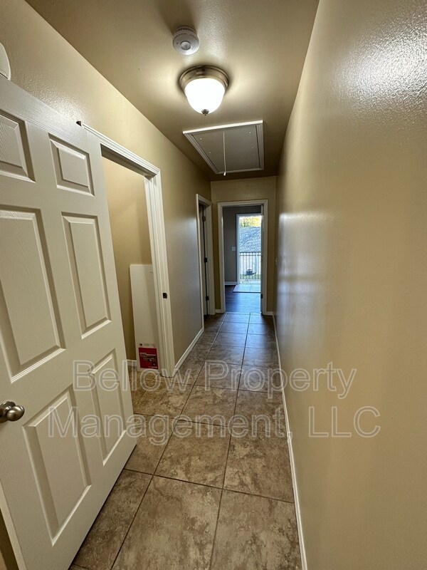 Building Photo - 4811 Thrush St