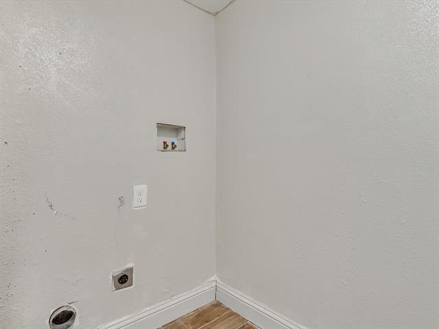Building Photo - 5053 Ridglea Ln