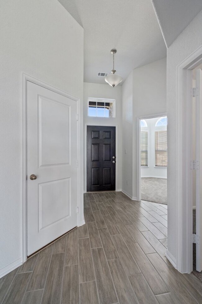 Building Photo - 829 Blue Oak Blvd