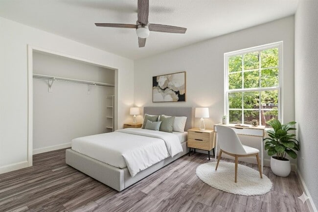 Building Photo - 6807 Trendal Ln