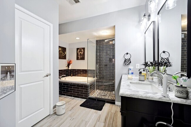 Building Photo - 910 Hall Station Dr