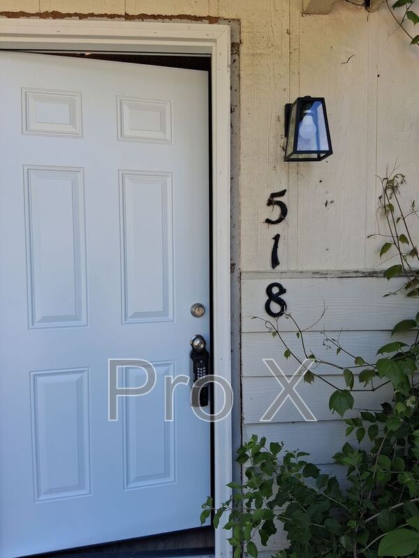 Building Photo - 518 N Betty Jo Dr