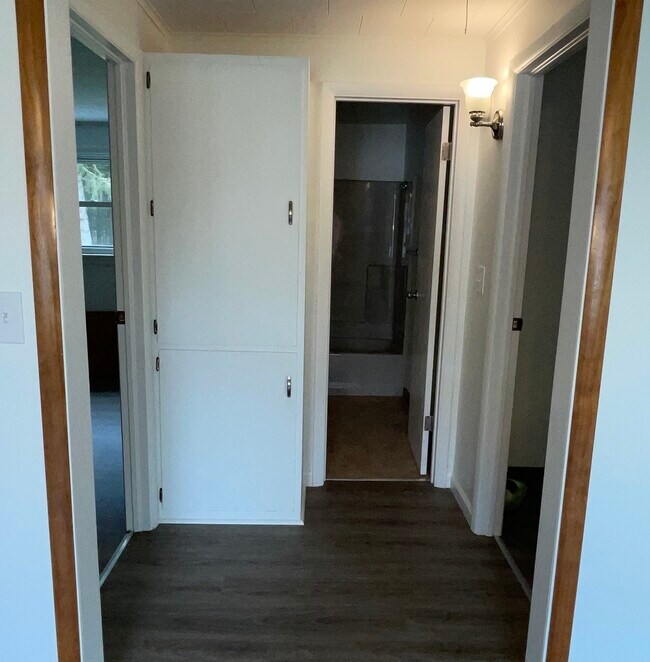Hallway with linen closet - 2371 NY-17C