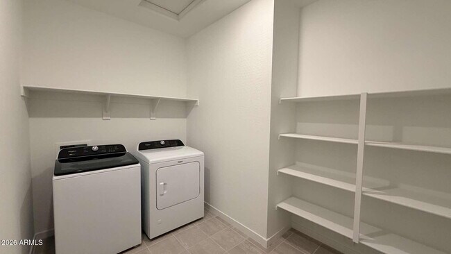 Building Photo - 2379 Fortana Dr