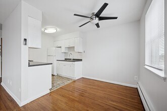 Building Photo - Longwood Manor