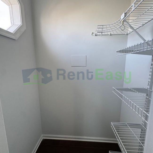 Building Photo - 1329 Millington Ct