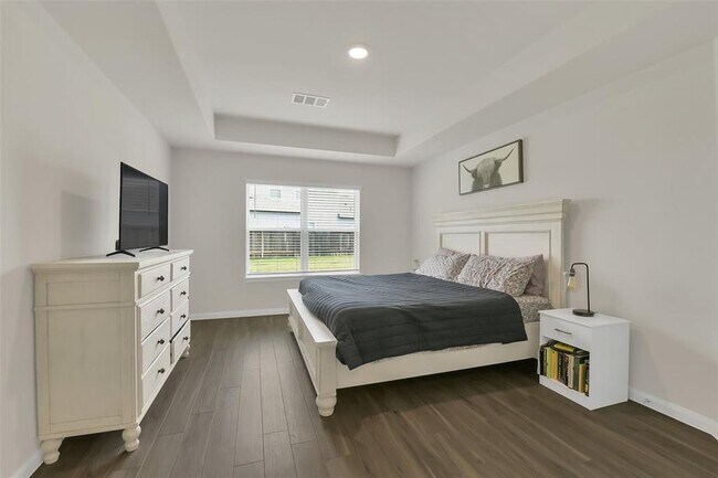 Building Photo - 16659 Olivewood Ln