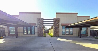 Building Photo - 1205 Bodark Dr
