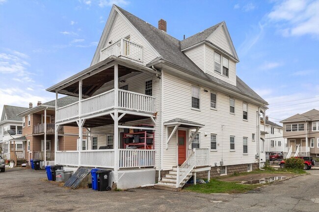 Building Photo - 34-36-36 Springdale St