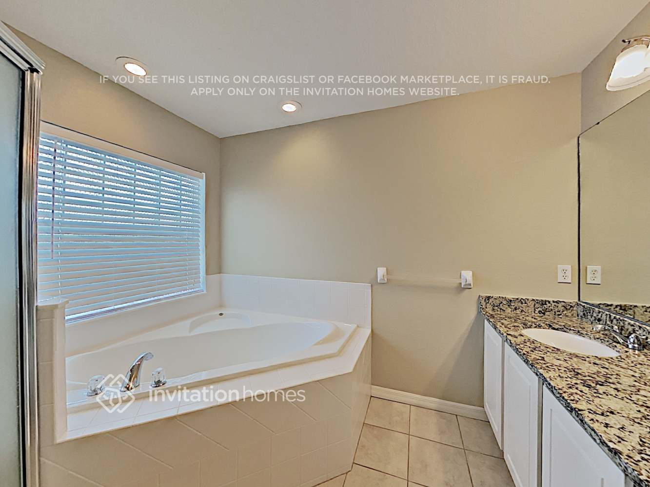 Building Photo - 3022 Westmoreland Dr