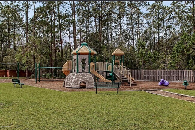 Building Photo - 3 BR/2BA | Newly Renovated Single Family Home | 1-Car Parking | Large Covered Patio| In desirable...