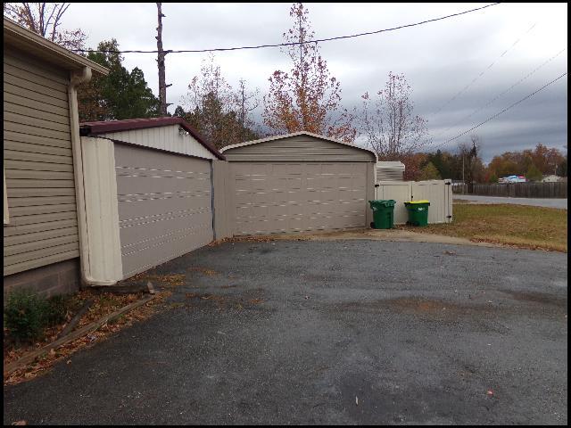 Building Photo - 2616 Kady Ln