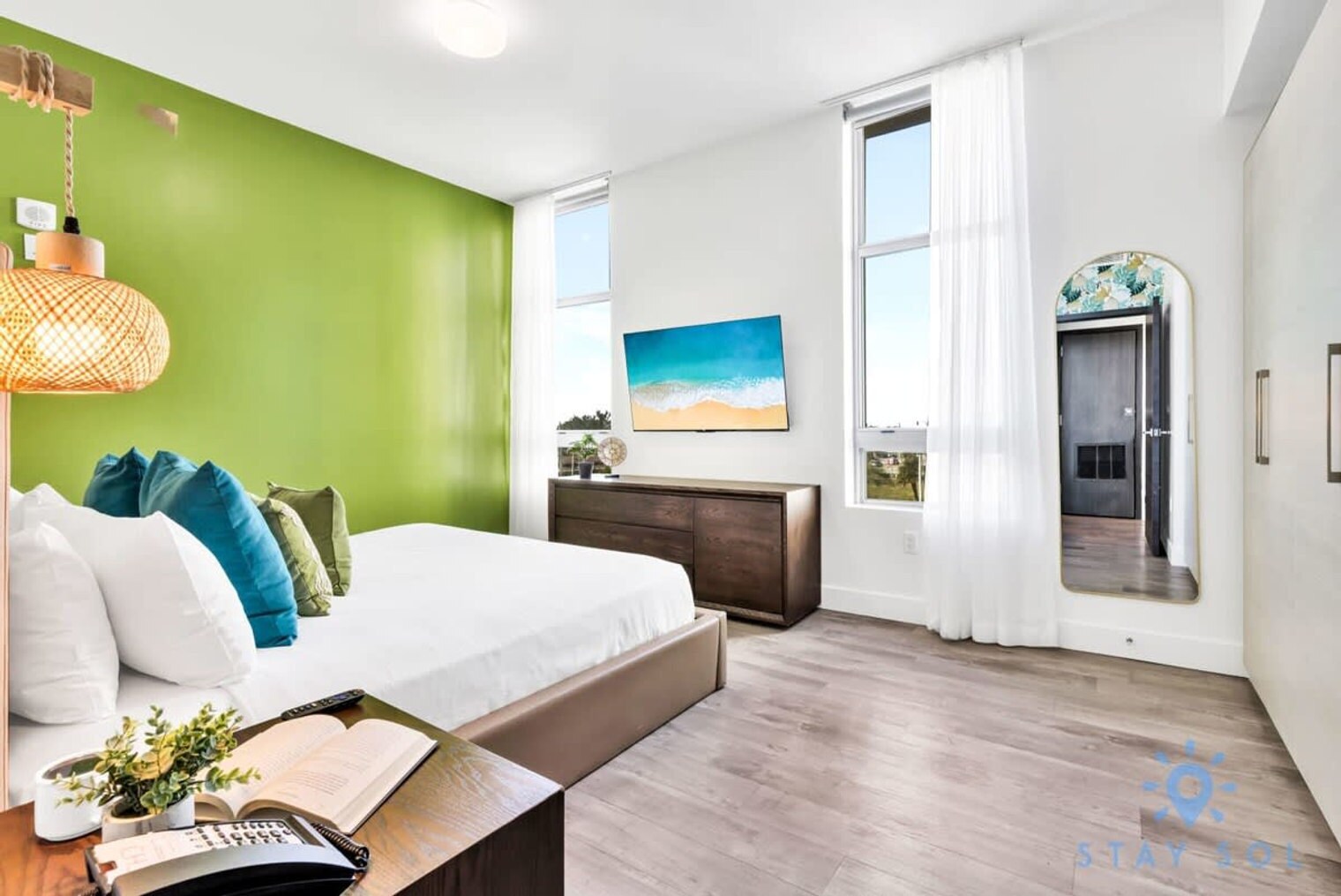 Building Photo - 777 N Ocean Dr