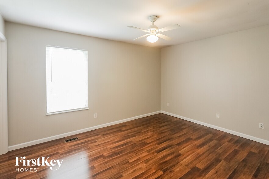 Building Photo - 1709 Bridlespur Dr