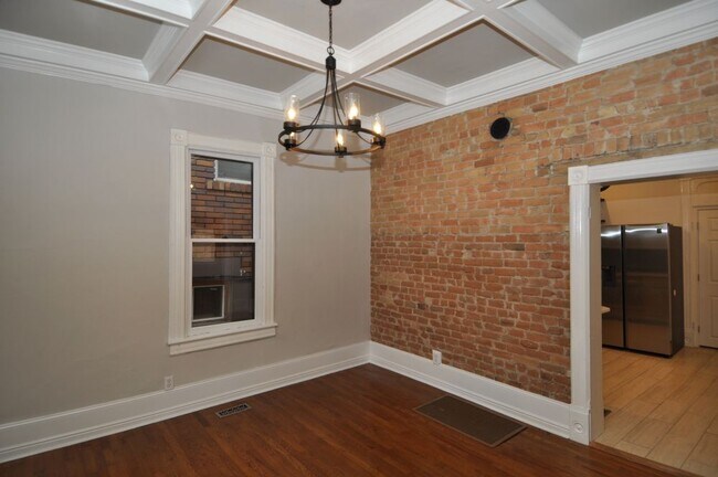 Building Photo - Beautiful Salt Lake Home for Rent