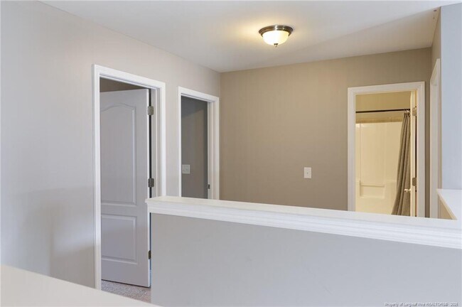 Building Photo - 40 Cherry Hill Dr