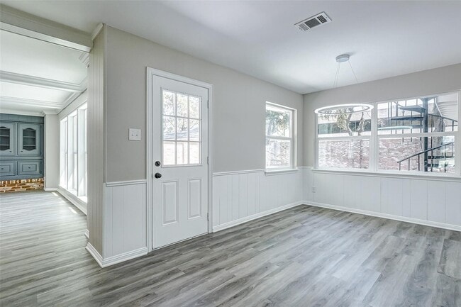 Building Photo - 5219 Lookout Mountain Dr