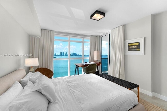 Building Photo - 1900 Sunset Harbour Dr